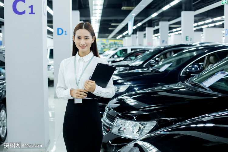 汽車銷售服務人員的專業(yè)素養(yǎng)與銷售技巧